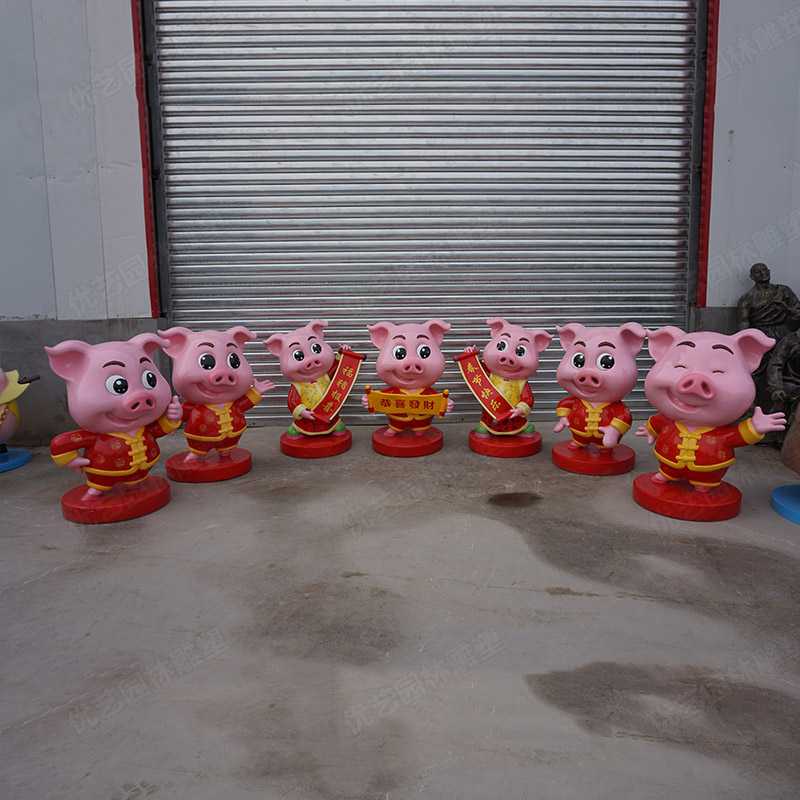玻璃鋼卡通豬，豬年吉祥物雕塑