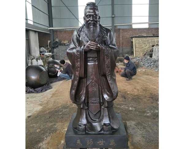 玻璃鋼人物雕塑有什么特點(diǎn)呢？