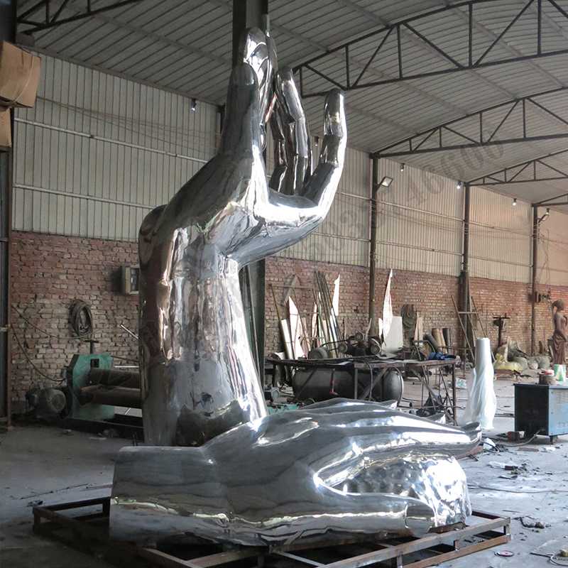 手托水滴雕塑，不銹鋼手托水滴雕塑，手托水滴景觀雕塑